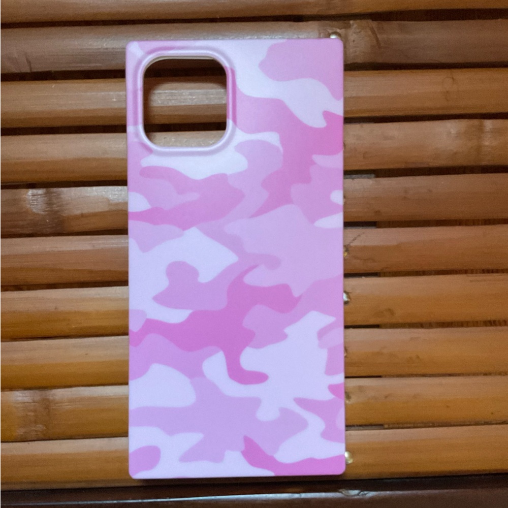 Flaunt iPhone 12 Case - Pink & White Camo